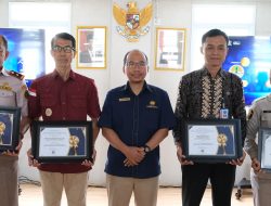 KPPN Balikpapan Sosialisasi Sistem Sakti dan Anti Korupsi serta Serahkan Piagam Penghargaan Kinerja Satker 2023