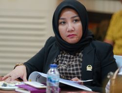 Tri Ismawaty Meminta Dilahan Pembangunan RKM di Lapangan HOP 1 Harus Ada Sarana Olahraga Warga