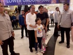 Makan Malam di Pentacity Balikpapan, Presiden Jokowi Diserbu Warga yang Ingin Foto Bareng