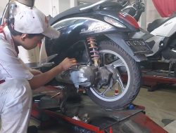 Agar Mesin Tetap Awet, Lakukan Servis Motor Secara Berkala