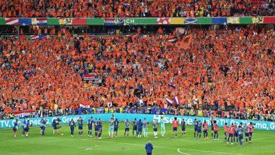 Belanda Sukses Bungkam Turki, Inggris Menang Adu Penalti Lawan Swiss