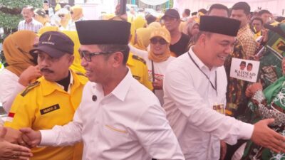 Diantar Ribuan Simpatisan, Rahmad-Bagus Daftar Pertama ke KPU Balikpapan